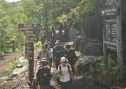 �򃖑�̕���A�Z���ڂւ͉E