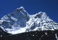 Xƕ\ςA}_uAma Dablam