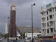チュニスのシンボル時計塔