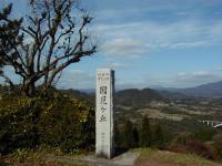 �������u